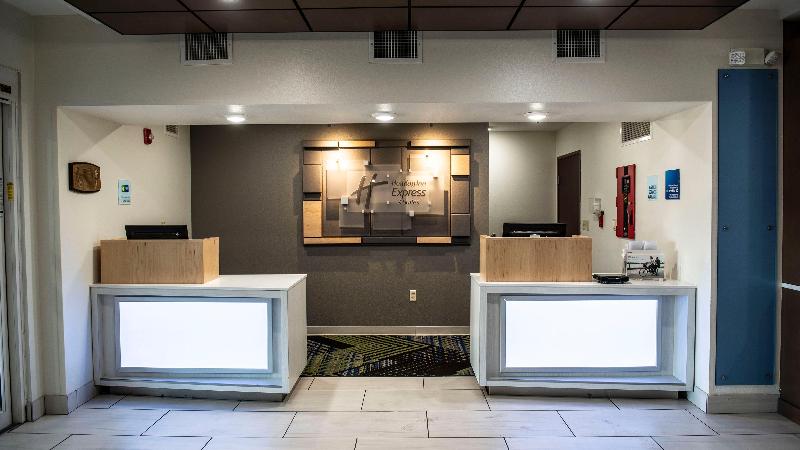 Holiday Inn Express & Suites Sedalia By IHG image