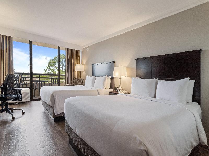 Crowne Plaza Executive Center Baton Rouge By IHG image