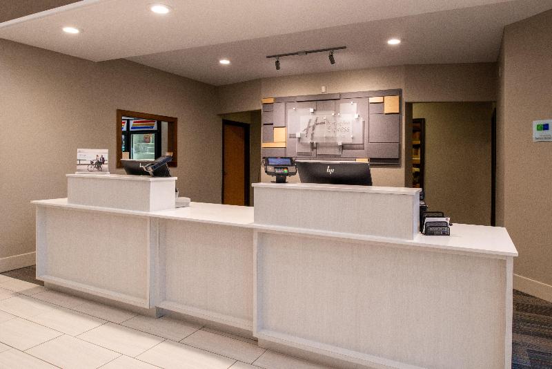 Holiday Inn Express & Suites Gunnison By IHG image