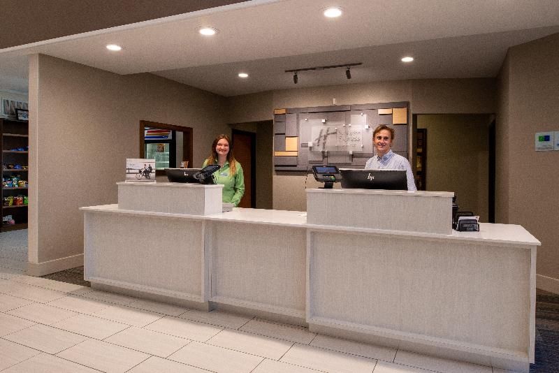 Holiday Inn Express & Suites Gunnison By IHG image