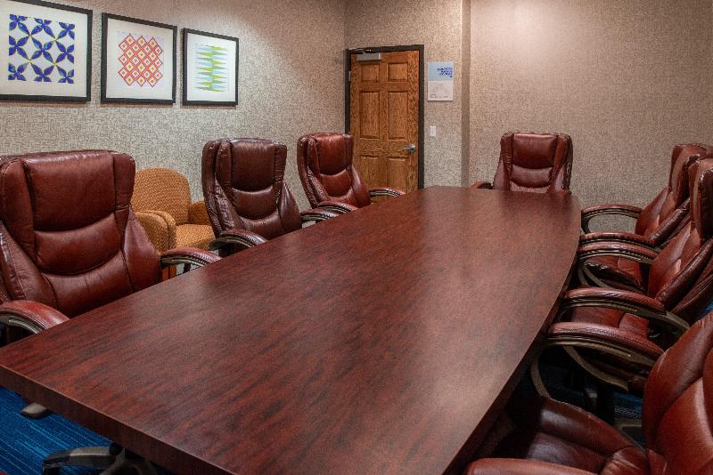 Holiday Inn Express & Suites Gunnison By IHG image