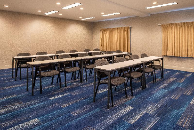 Holiday Inn Express & Suites Gunnison By IHG image