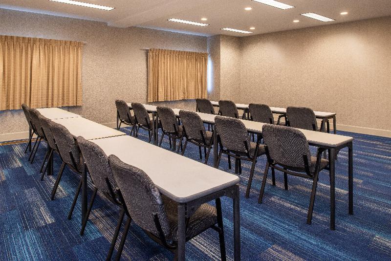 Holiday Inn Express & Suites Gunnison By IHG image