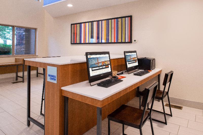 Holiday Inn Express & Suites Gunnison By IHG image
