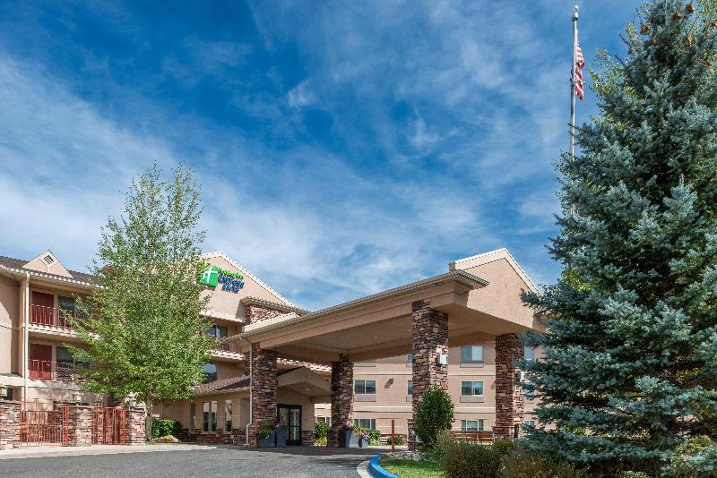 Holiday Inn Express & Suites Gunnison By IHG image