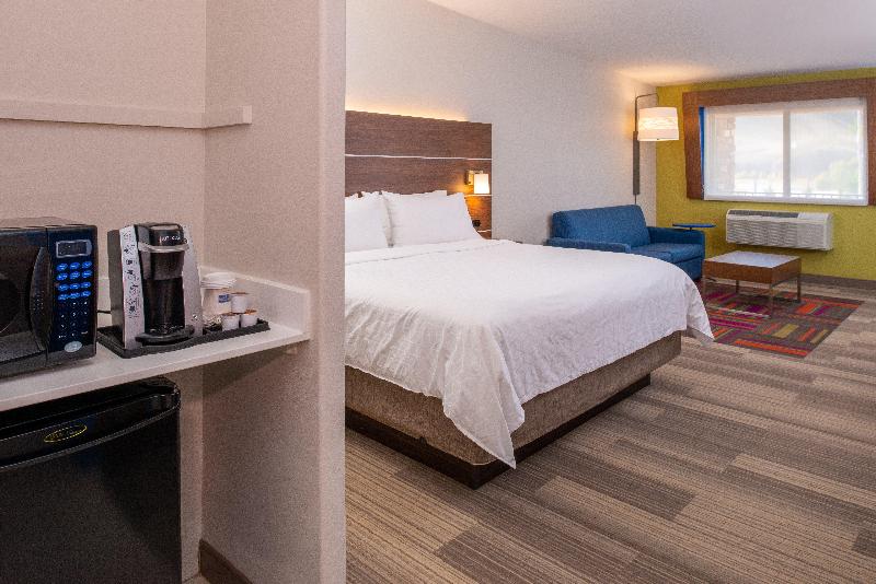 Holiday Inn Express & Suites Gunnison By IHG image