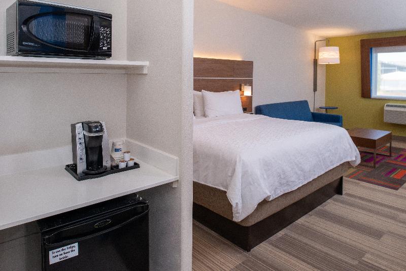 Holiday Inn Express & Suites Gunnison By IHG image