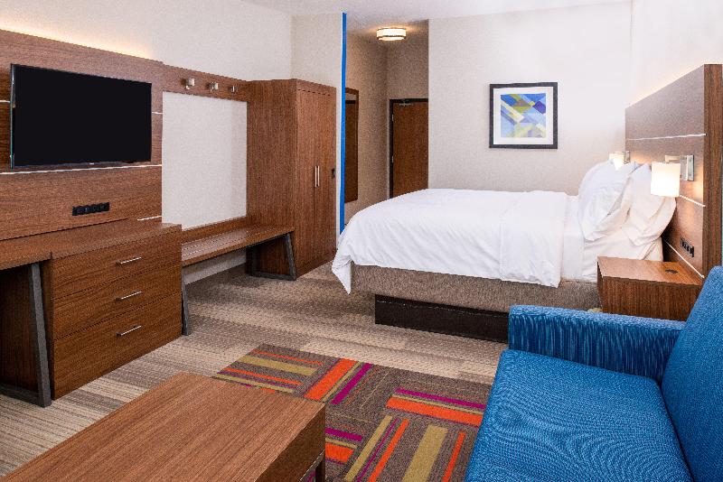 Holiday Inn Express & Suites Gunnison By IHG image