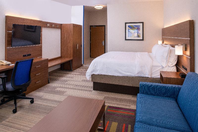 Holiday Inn Express & Suites Gunnison By IHG image