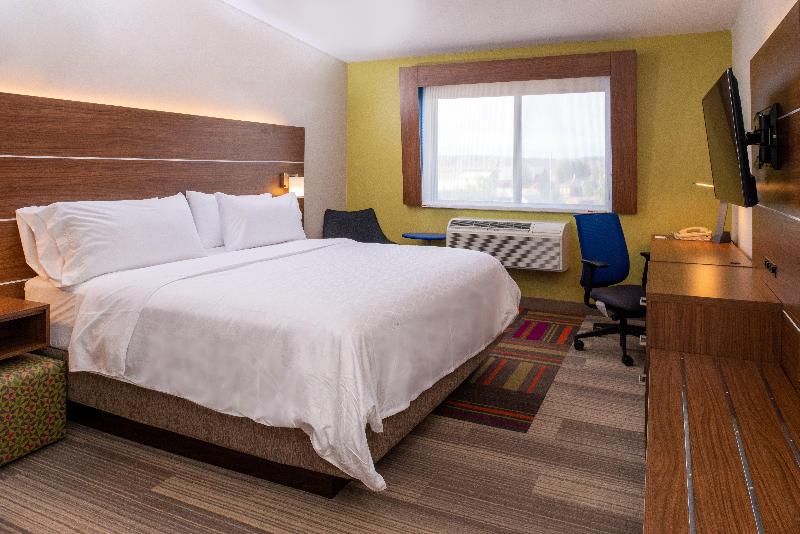 Holiday Inn Express & Suites Gunnison By IHG image