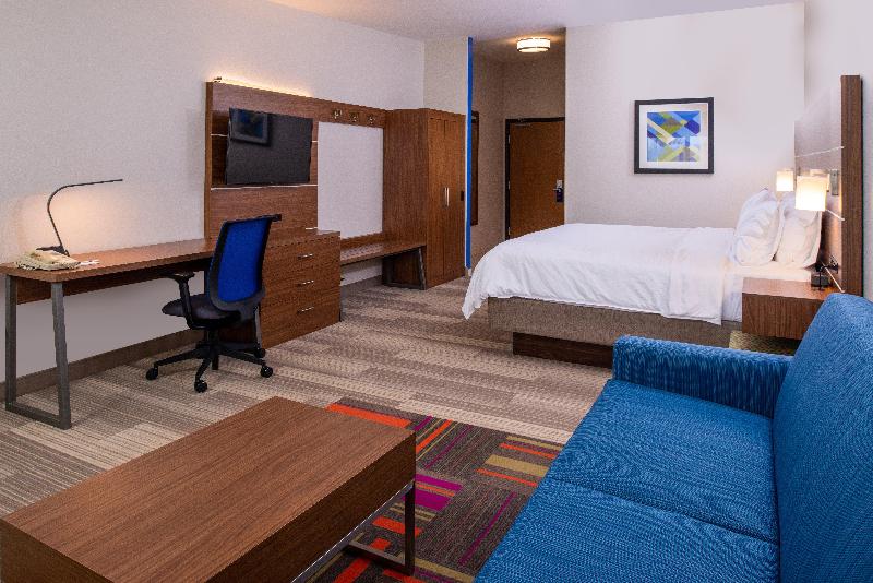 Holiday Inn Express & Suites Gunnison By IHG image