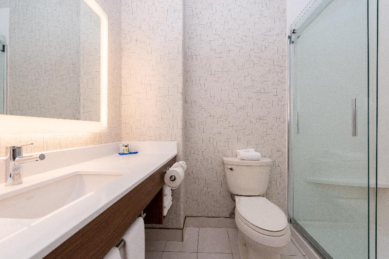 Holiday Inn Express & Suites Gunnison By IHG image
