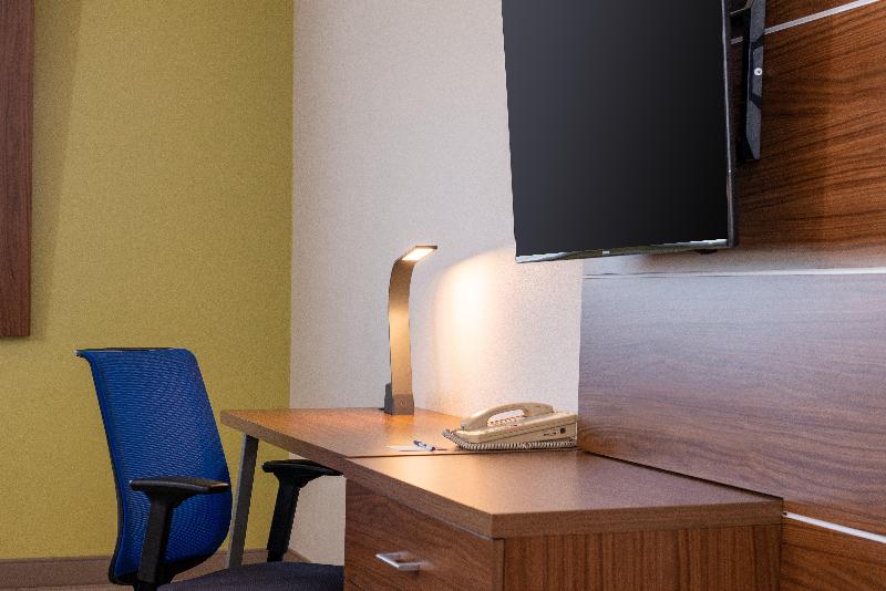 Holiday Inn Express & Suites Gunnison By IHG image