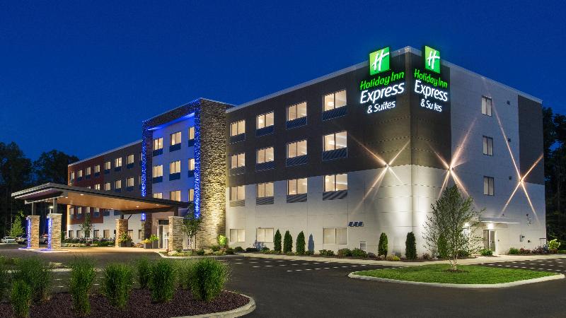 Holiday Inn Express and Suites Medina