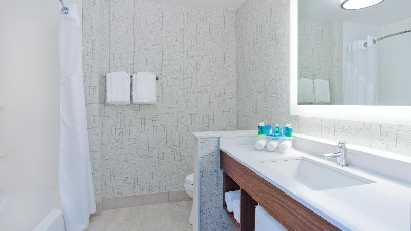 Holiday Inn Express and Suites Medina photo 23