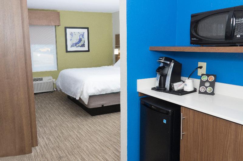 Holiday Inn Express & Suites Madison By IHG image