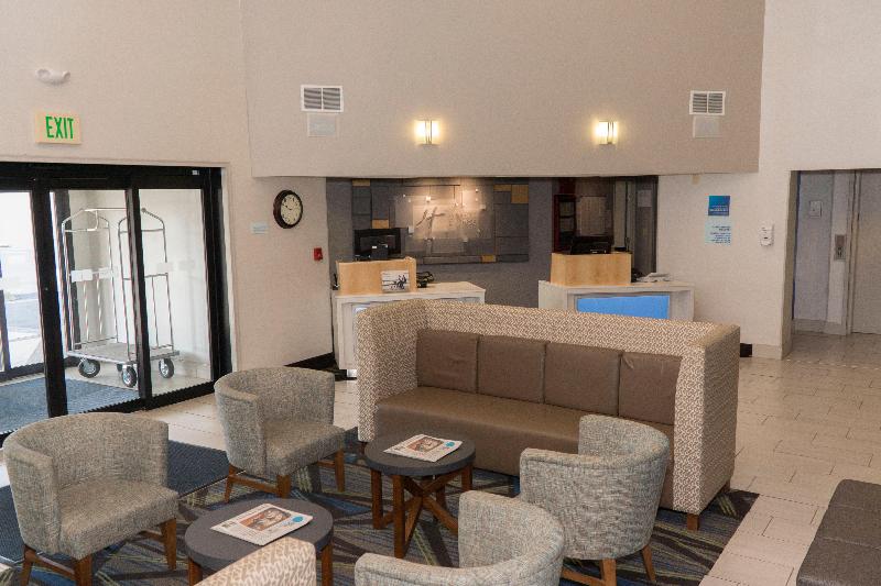 Holiday Inn Express & Suites Madison By IHG image