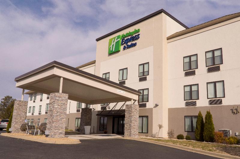 Holiday Inn Express & Suites Madison By IHG image