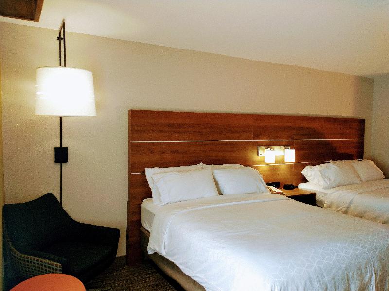 Holiday Inn Express & Suites Madison By IHG image