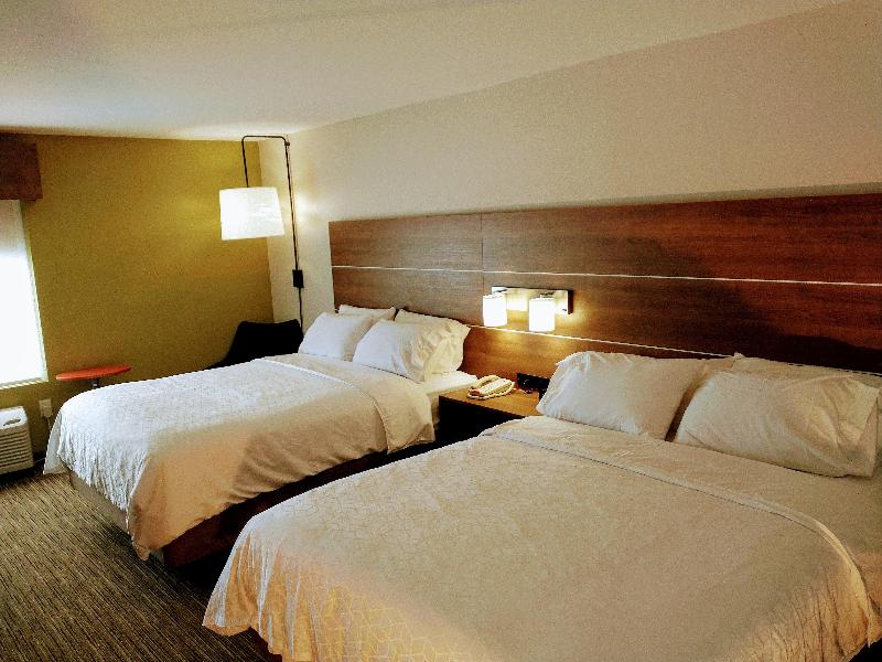 Holiday Inn Express & Suites Madison By IHG image