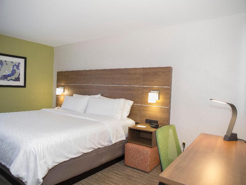 Holiday Inn Express & Suites Madison By IHG image
