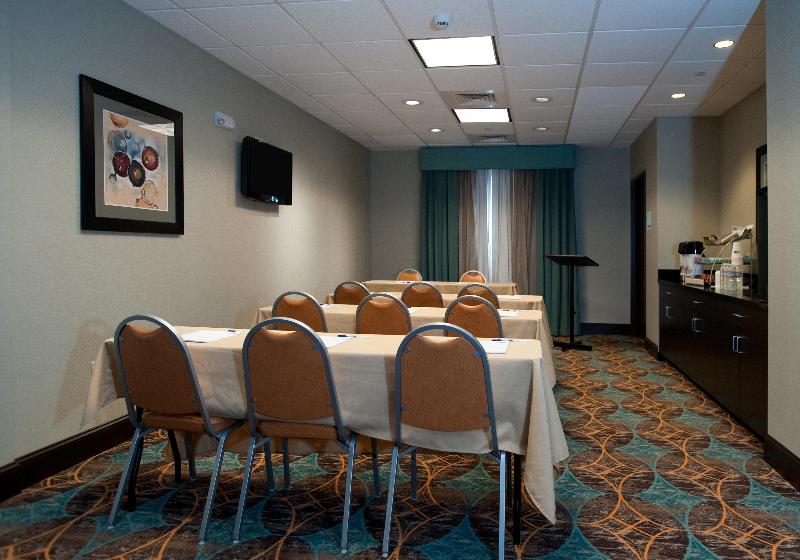 Holiday Inn Express Selinsgrove University Area image