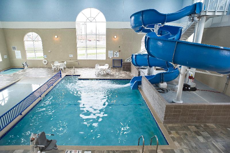 Garner Hotel Brookings By IHG image