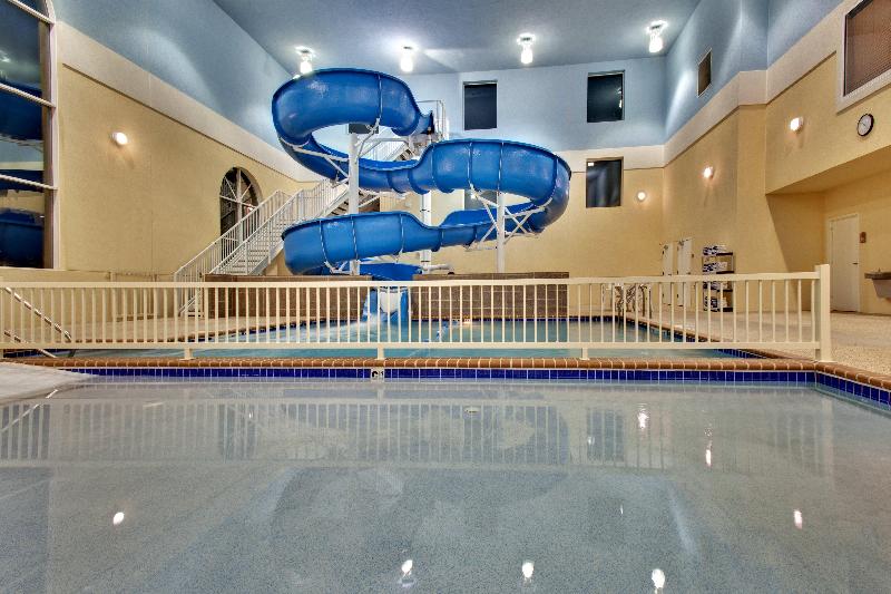 Garner Hotel Brookings By IHG image