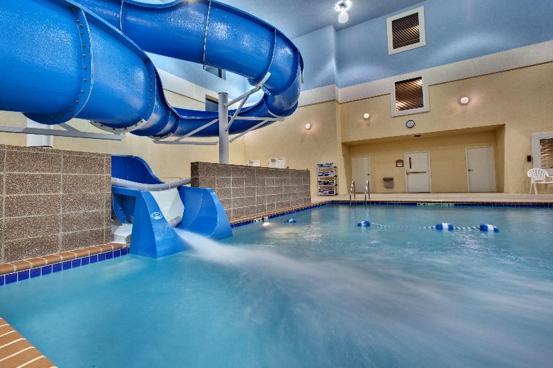Garner Hotel Brookings By IHG image