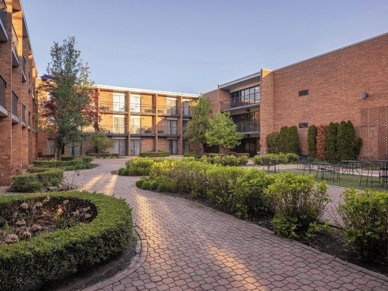 Four Points by Sheraton Detroit Novi image