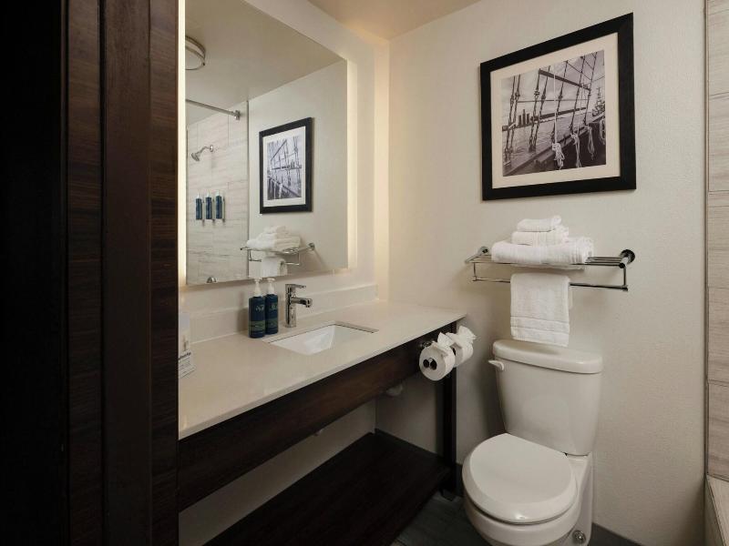 Four Points by Sheraton Detroit Novi image