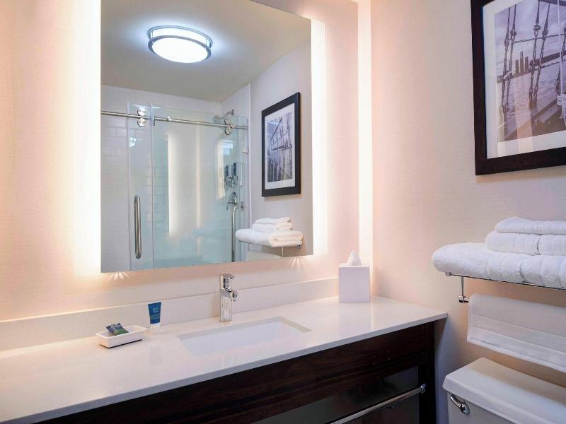 Four Points by Sheraton Detroit Novi image