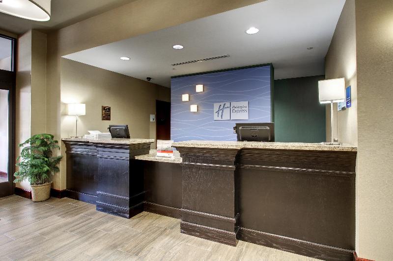 Holiday Inn Express & Suites Natchez South By IHG image