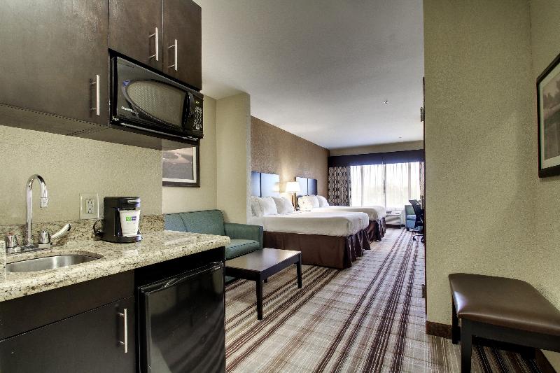 Holiday Inn Express & Suites Natchez South By IHG image