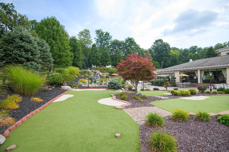 Holiday Inn Express & Suites Sharon-Hermitage IHG image