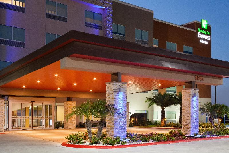 Holiday Inn Express and Suites Edinburg McAllen Ar