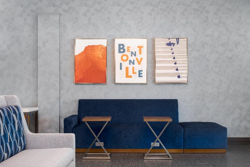 Holiday Inn Express & Suites Bentonville By IHG