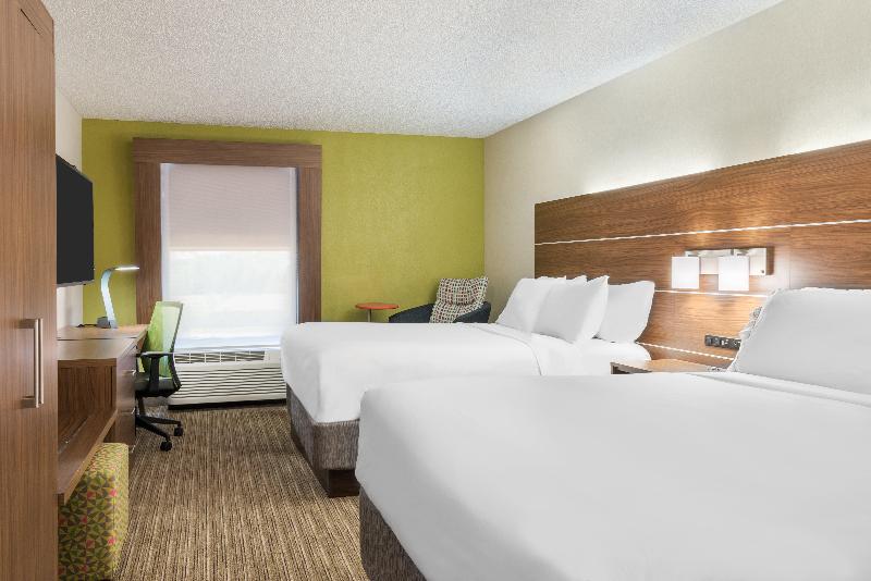 Holiday Inn Express and Suites Bentonville