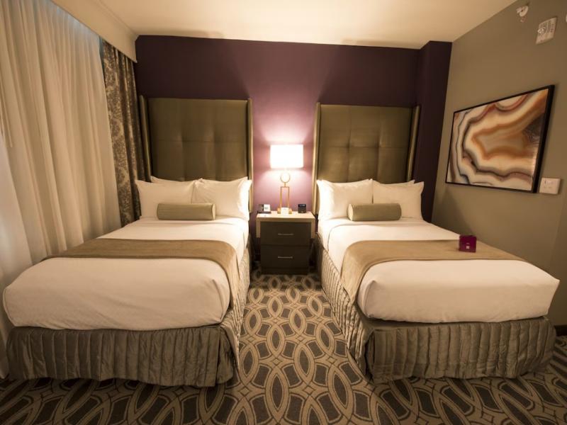 Crowne Plaza Saddle Brook image