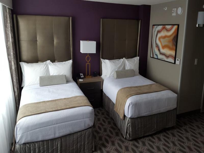 Crowne Plaza Saddle Brook image