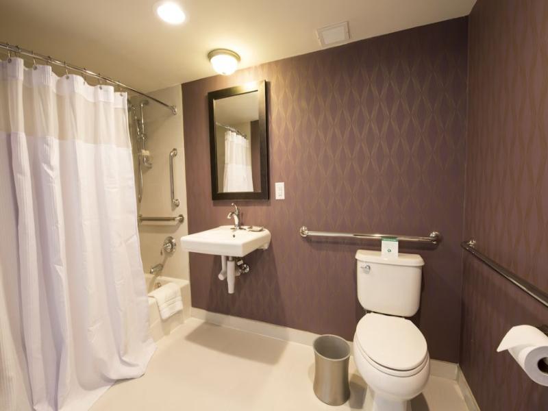 Crowne Plaza Saddle Brook image