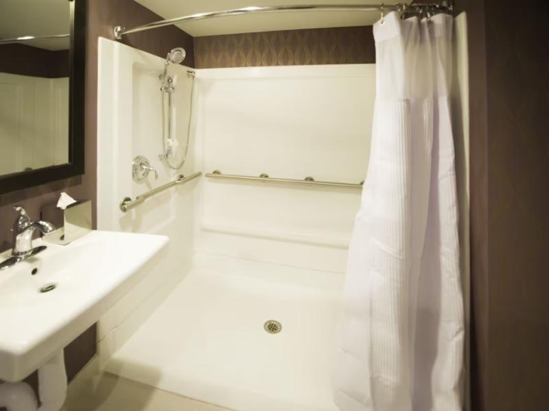 Crowne Plaza Saddle Brook image