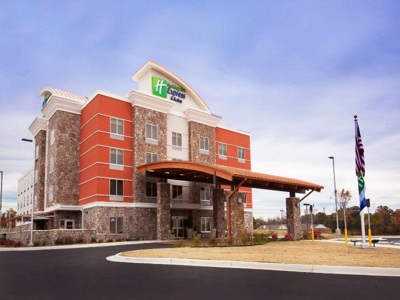Holiday Inn Express & Suites Hot Springs