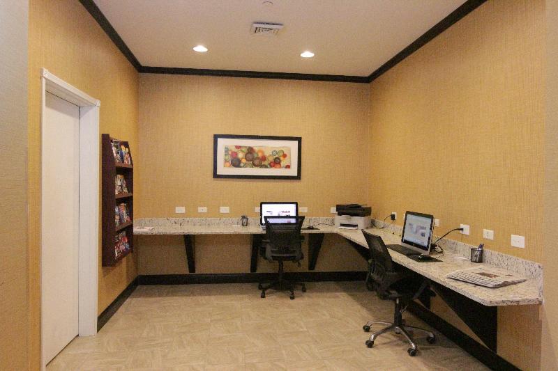 Holiday Inn Express & Suites Montgomery By IHG