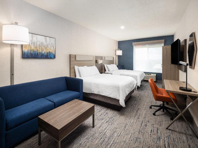Holiday Inn Express and Suites Nampa Idaho Center image
