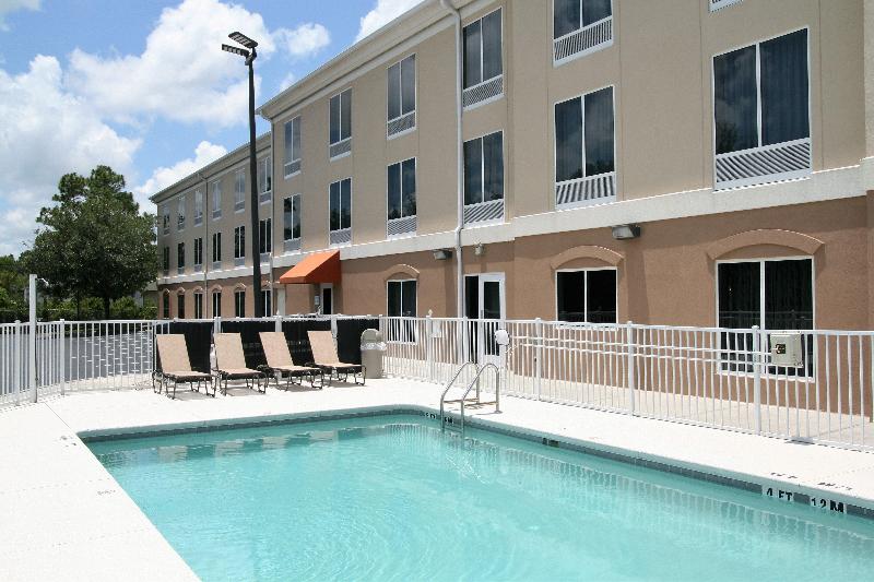 Holiday Inn Express & Suites Brooksville West IHG image