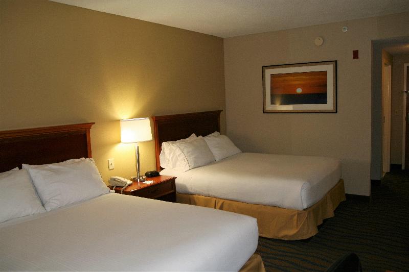 Holiday Inn Express & Suites Brooksville West IHG image
