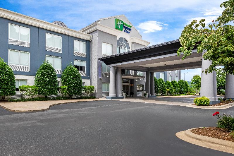 Holiday Inn Express and Suites Sylva Western Carol image