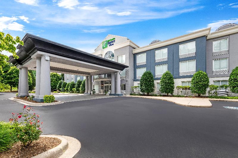 Holiday Inn Express and Suites Sylva Western Carol image