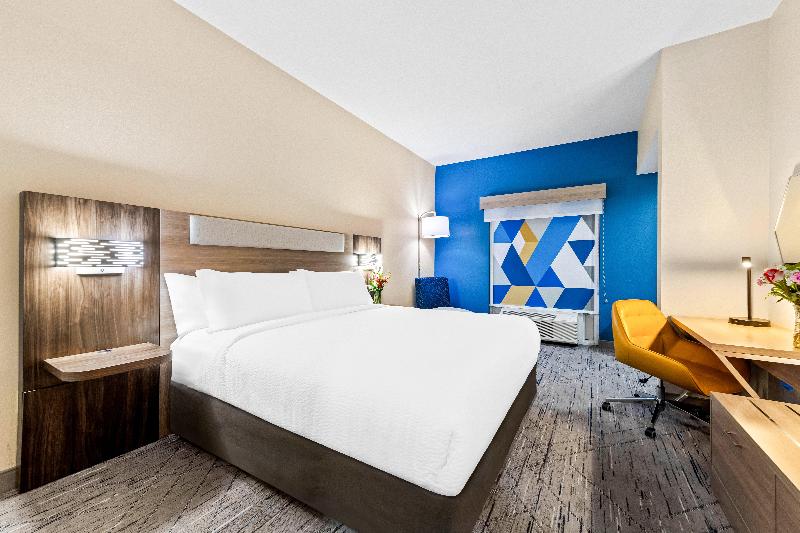 Holiday Inn Express and Suites Sylva Western Carol image